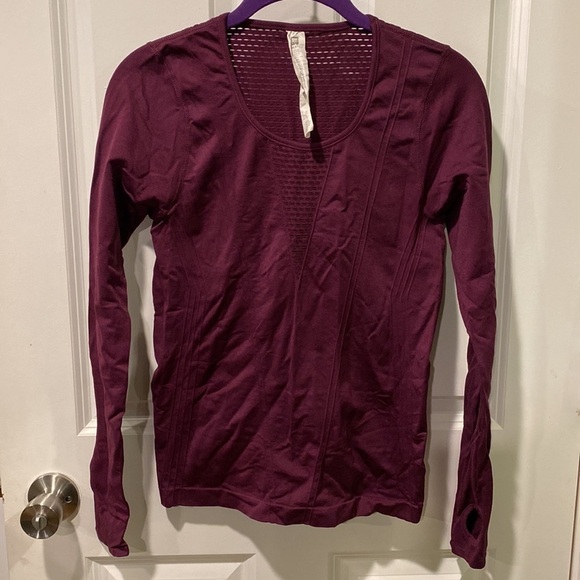 Fabletics Sexy Arta Long Sleeve Top EUC - Picture 2 of 7